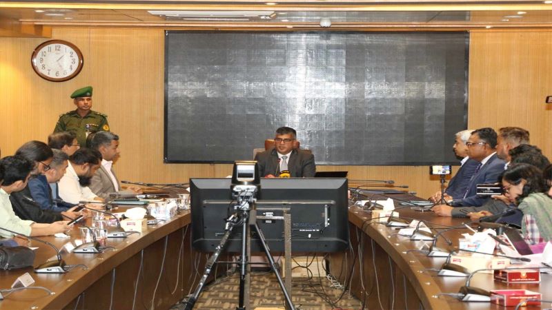 বাতিল হতে পারে অপ্রয়োজনীয় টেলিকম লাইসেন্স